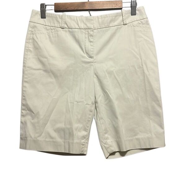 Talbots Pants - Talbots perfect Bermuda shorts size 4 cream